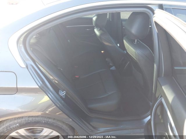 WBA8B9C57JK677185 BMW 330I