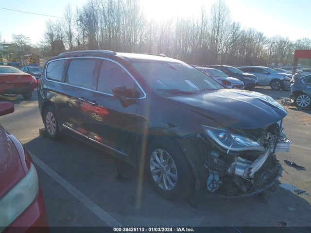 2019 2C4RC1BG9KR624757 main image