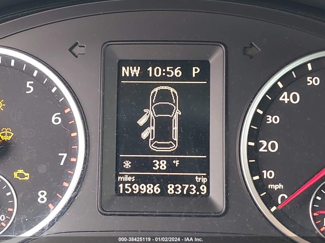 2011 VOLKSWAGEN TIGUAN SE VIN: WVGBV7AX4BW539327
