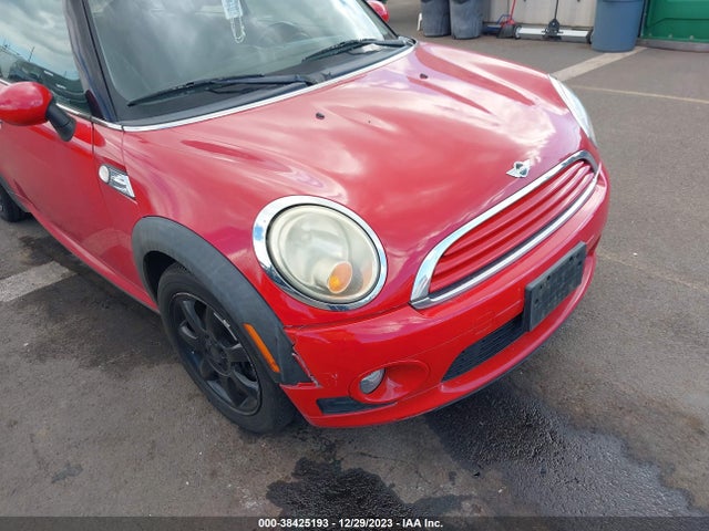 2010 MINI COOPER CLUBMAN WMWML3C59ATX38118 Photo 5