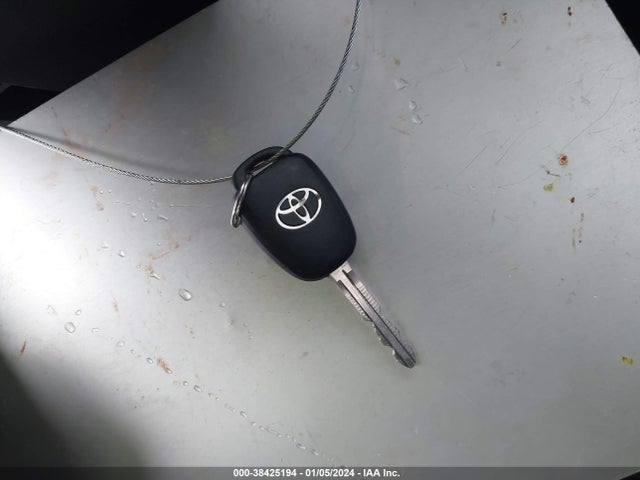 Toyota COROLLA LE 2018 2T1BURHE0JC051393 Image 11