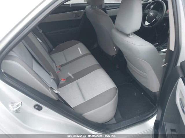 Toyota COROLLA LE 2018 2T1BURHE0JC051393 Image 8