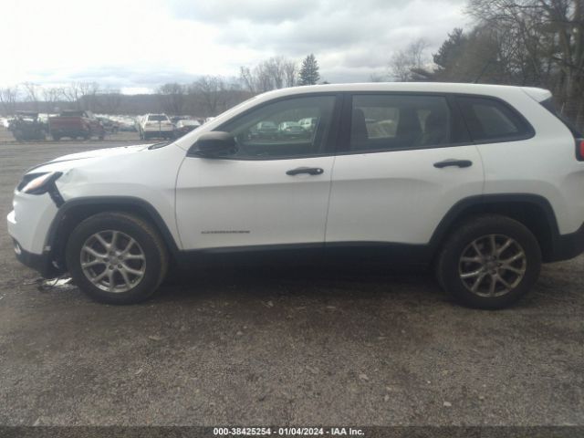 1C4PJMAB4FW626739 Jeep Cherokee Sport