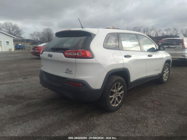1C4PJMAB4FW626739 Jeep Cherokee Sport