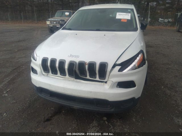 1C4PJMAB4FW626739 Jeep Cherokee Sport
