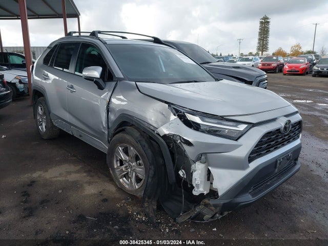 2022 TOYOTA RAV4 XLE VIN: 2T3P1RFV2NC306334