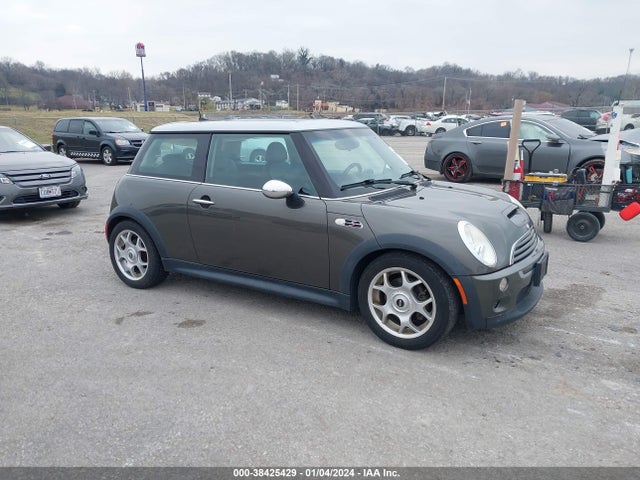 2006 MINI COOPER S WMWRE33546TJ48433 Photo 0