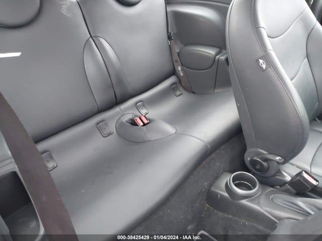 2006 MINI COOPER S WMWRE33546TJ48433 Photo 7