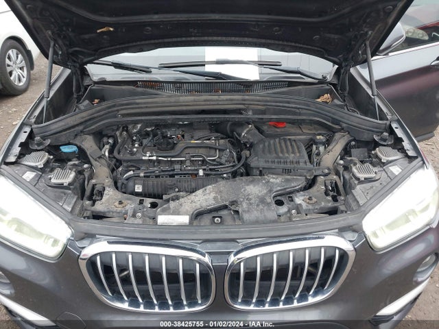BMW X1 Xdrive28i 2016 WBXHT3C35G5E48237 Image 10