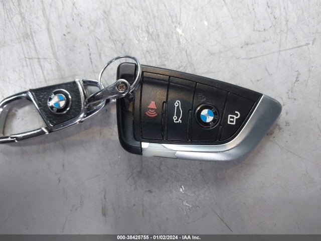 BMW X1 Xdrive28i 2016 WBXHT3C35G5E48237 Image 11