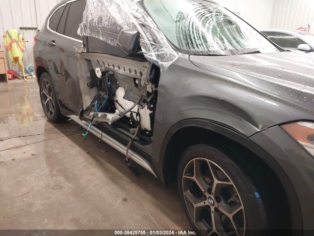 BMW X1 Xdrive28i 2016 WBXHT3C35G5E48237 Image 6