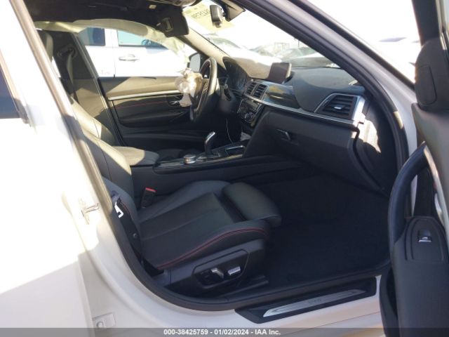 WBA8B9C56JEE82292 BMW 330I