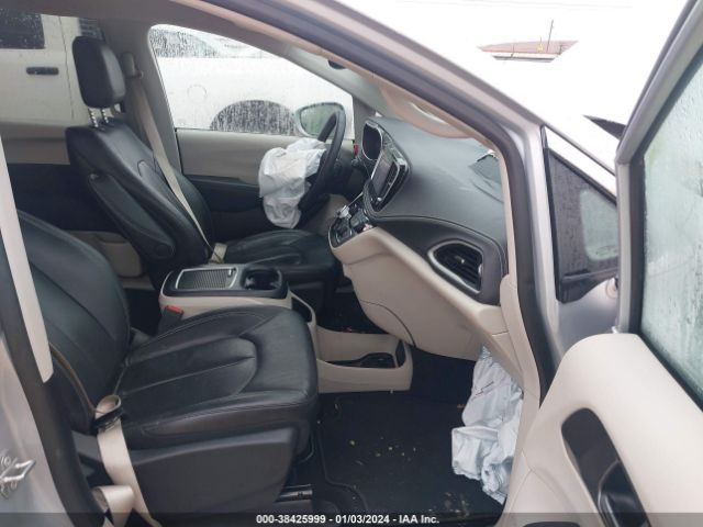 2C4RC1L71NR167106 Chrysler Pacifica Hybrid Touring L