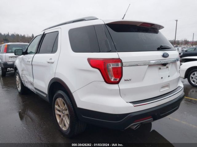 1FM5K8D89JGC15492 Ford EXPLORER XLT