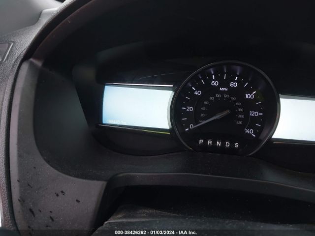 1FM5K8D89JGC15492 Ford EXPLORER XLT