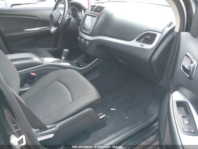 Dodge JOURNEY SE 2019 3C4PDCBB2KT707805 Image 5