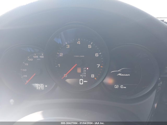 2018 PORSCHE MACAN WP1AA2A58JLB02796 Photo 6