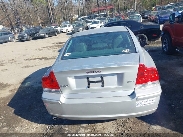 2007 VOLVO S60 2.5T VIN: YV1RS592372625245