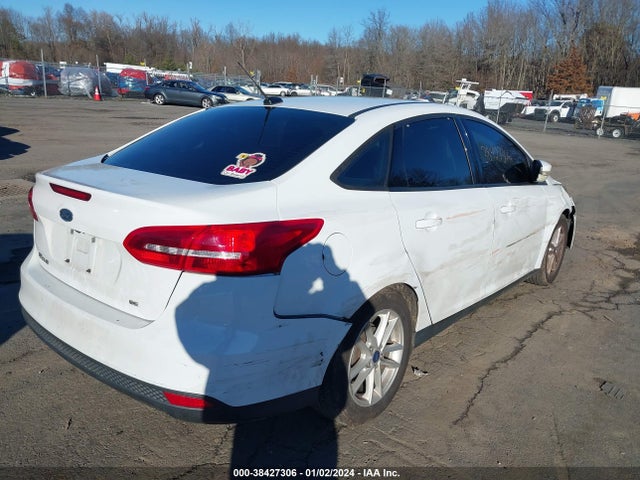 Ford FOCUS SE 2016 1FADP3F22GL308048 Image 4