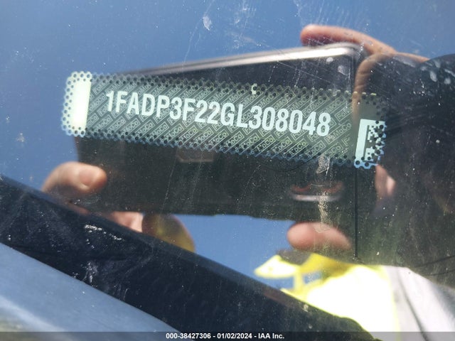 Ford FOCUS SE 2016 1FADP3F22GL308048 Image 9