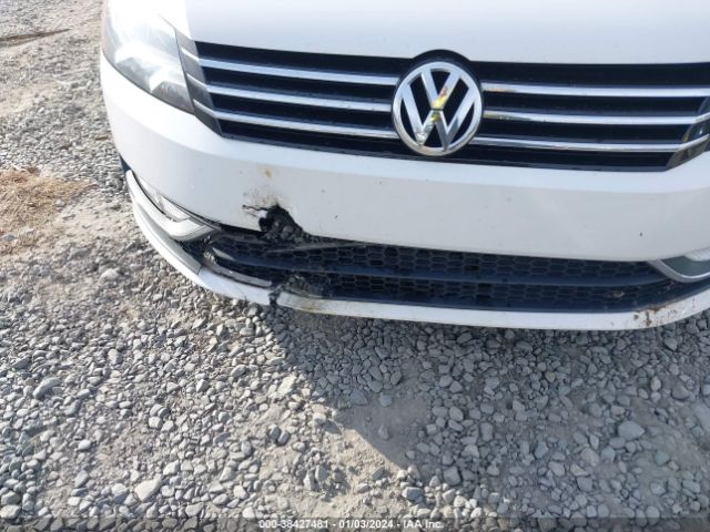 1VWAT7A35FC105814 Volkswagen Passat 1.8t Limited Edition