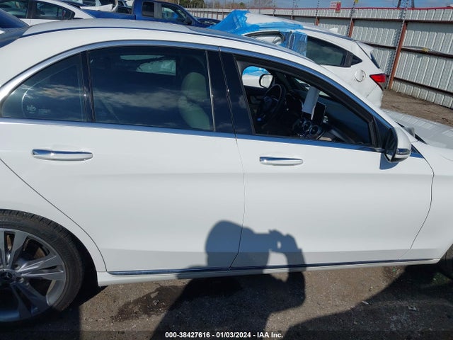 Aukcja sprzedaży 2018 Mercedes-benz C 300, vin: 55SWF4JB1JU240529, numer aukcji: 38427616