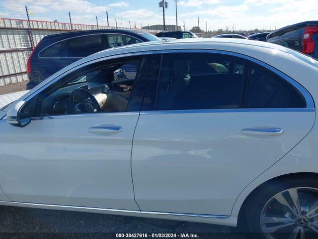 Aukcja sprzedaży 2018 Mercedes-benz C 300, vin: 55SWF4JB1JU240529, numer aukcji: 38427616