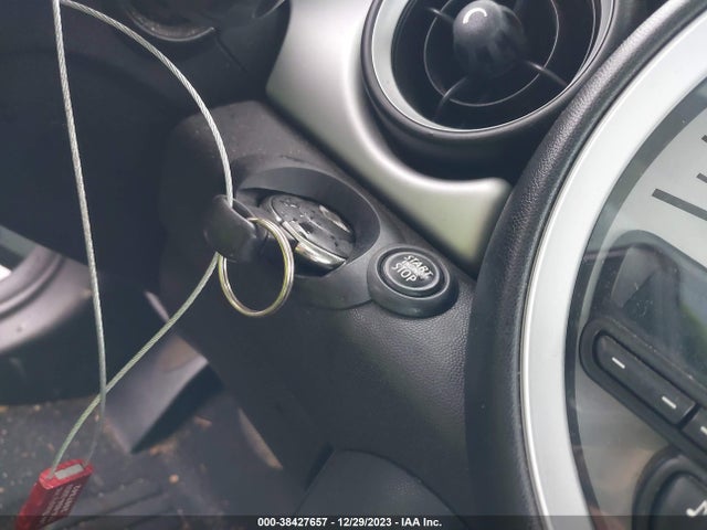 2013 MINI CLUBMAN WMWZF3C58DT490090 Photo 10