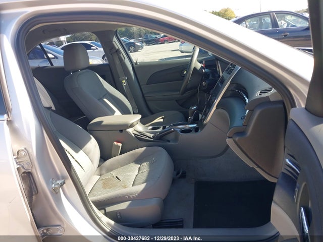 Chevrolet MALIBU LS 2015 1G11B5SL3FF350899 Image 5