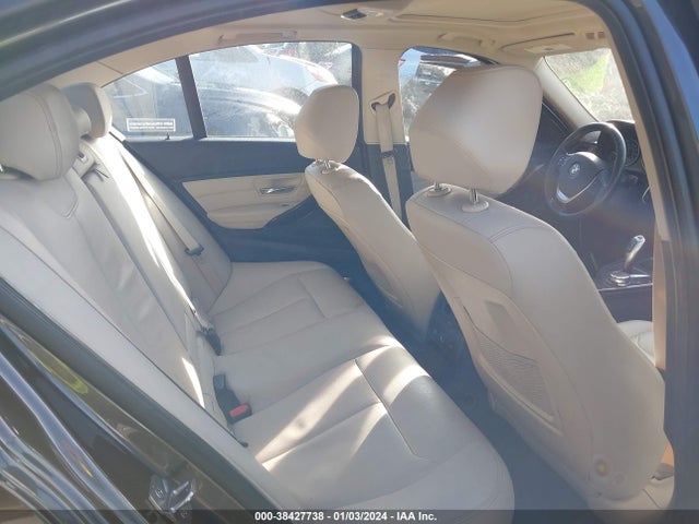 WBA3B3C53FF547752 BMW 328i Xdrive