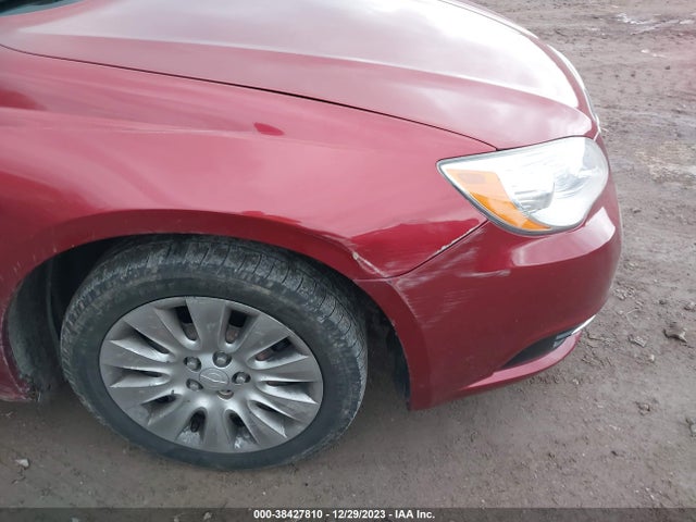 1C3CCBAG6EN237912 Chrysler 200 LX