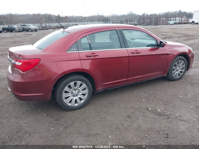 1C3CCBAG6EN237912 Chrysler 200 LX