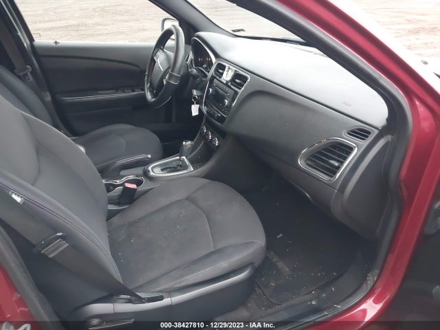 1C3CCBAG6EN237912 Chrysler 200 LX