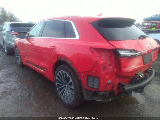 WA1VABGE7KB008811 Audi E-tron Premium Plus