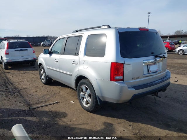 2011 HONDA PILOT EX-L VIN: 5FNYF4H65BB024025