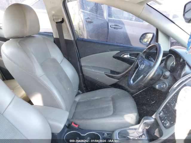1G4PR5SK8F4206552 Buick Verano Convenience Group