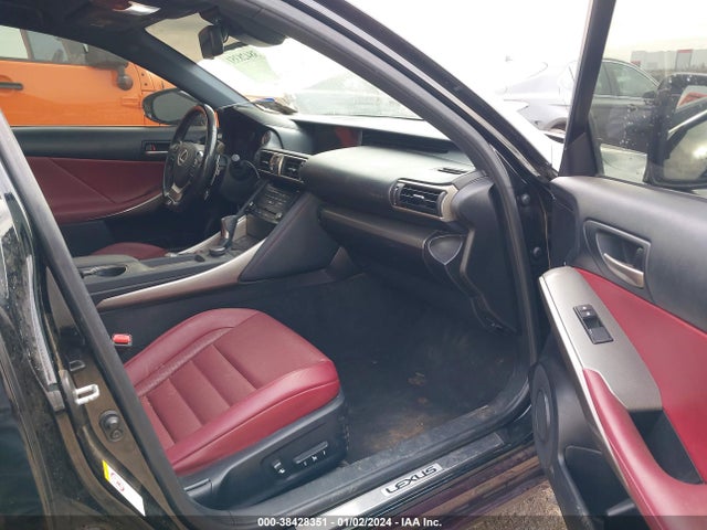 JTHBA1D28H5046485 Lexus IS 200T
