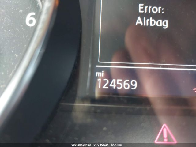 3VW4T7AU7FM005668 Volkswagen Golf Gti 2.0t S 4-door