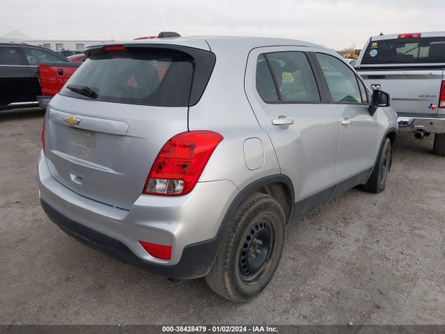 Chevrolet TRAX LS 2017 KL7CJKSB8HB147880 Image 4