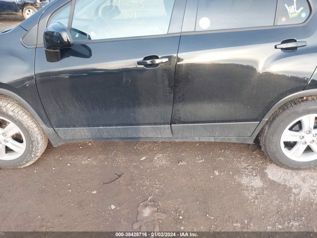 Chevrolet TRAX LS 2019 3GNCJKSB0KL281587 Image 14