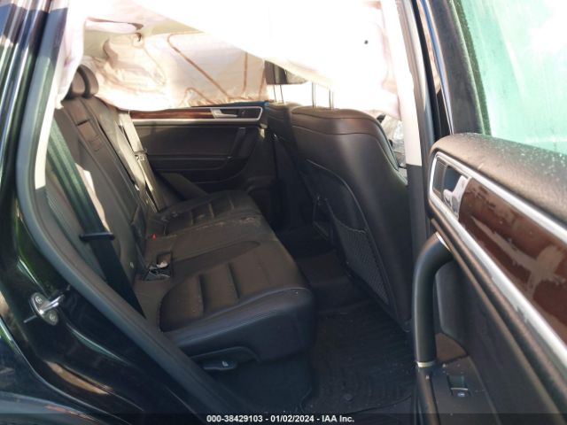 2016 VOLKSWAGEN TOUAREG WVGEP9BP4GD005300 Photo 7