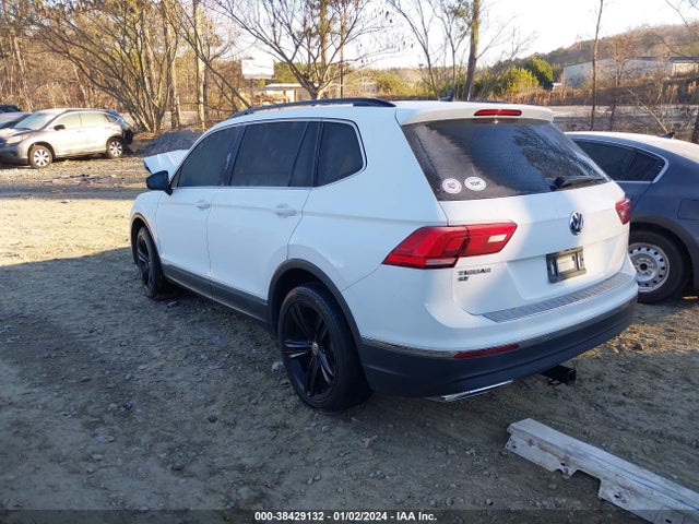 3VV3B7AX8LM155975 Volkswagen Tiguan 2.0t Se/2.0t Se R-line Black/2.0t Sel
