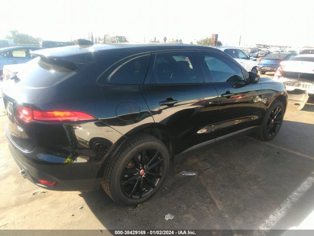2017 JAGUAR F-PACE SADCK2BV7HA068401 Photo 3