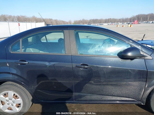 Chevrolet Sonic Ls Auto 2014 1G1JA5SH3E4235907 Image 13