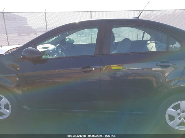 Chevrolet Sonic Ls Auto 2014 1G1JA5SH3E4235907 Image 14