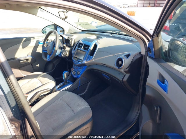 Chevrolet Sonic Ls Auto 2014 1G1JA5SH3E4235907 Image 5