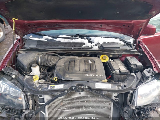 38429282 :رقم المزاد ، 2C4RDGCG1JR191609 vin ، 2018 Dodge Grand Caravan Sxt مزاد بيع