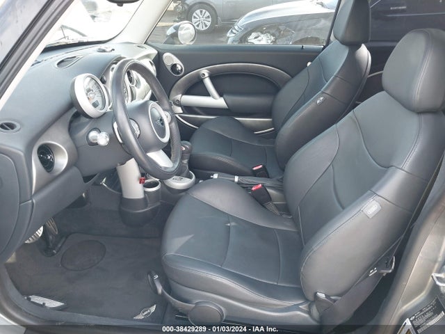 2005 MINI COOPER S WMWRE33565TG96015 Photo 4