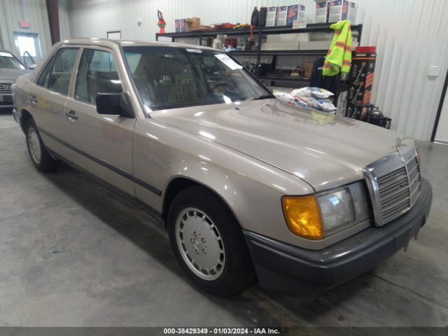 1989 MERCEDES-BENZ 260 WDBEA26D0KA898300