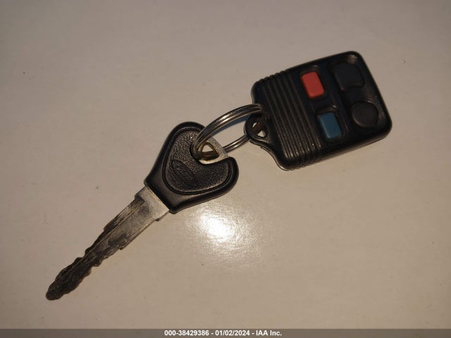 1998 FORD ESCORT ZX2 COOL/ZX2 HOT VIN: 3FAKP1134WR194145